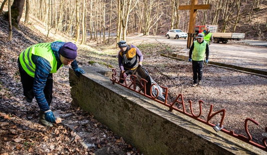 A Szinva medrét takarították városszerte 