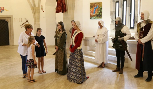 Szent Hedvig ünnepe a Diósgyőri várban 