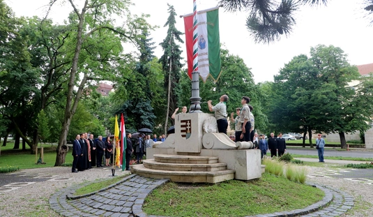 Koszorúzások a Nemzeti Összetartozás Napján 