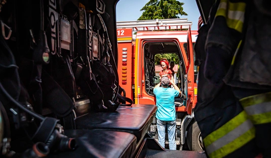 Gyermeknap a tűzoltóságon  