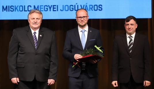 Ünnepi közgyűlés II. 