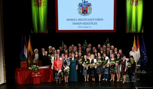 Ünnepi közgyűlés 