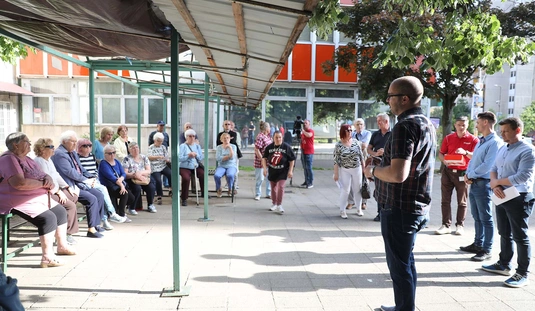 Társasházi utcafórum az Avason 