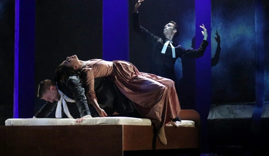 Üvöltő szelek - táncjáték a Kamaraszínházban 