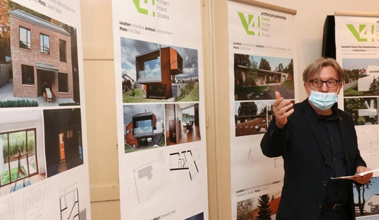 Visegrádi négyek családi háza 2019 vándorkiállítás 