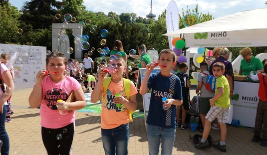 Délutáni városnapi programok a Szent István téren 