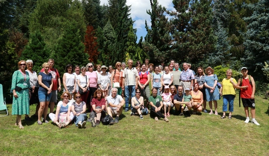 Nyüzsgésből a csendbe 