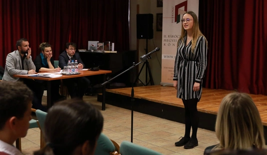 Versmondó verseny 1956 emlékére 