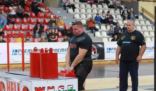 Világ Natúr Legerősebb Embere  