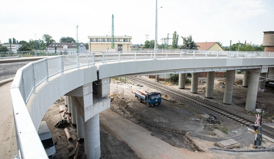 Bejárás az épülő Y-hídnál 