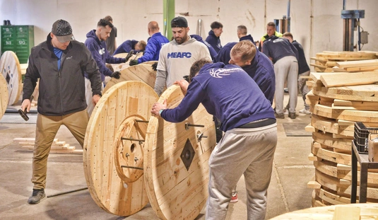 Jótékonysági munka a FUX-nál 