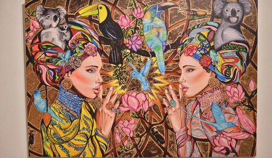 Nő a Siker kiállításmegnyitó 