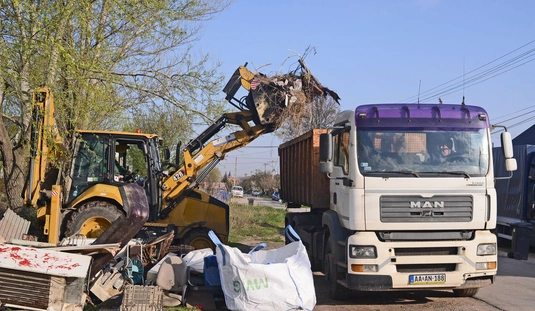 Takarítás: Mura utca vége 