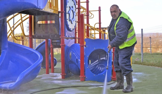 Takarítás: Szilvás utcai játszótér 