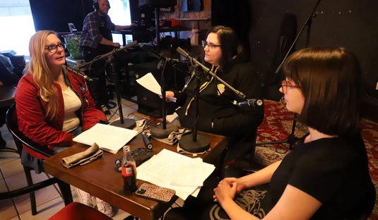 Macska Mentál a Grizzlyben - mentális egészség hónapja