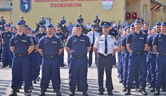 Eskütétel a Rendvédelmi Technikumban