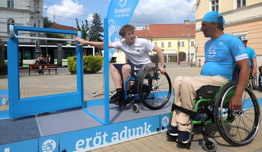 Suhanj Road Show a Szent István téren