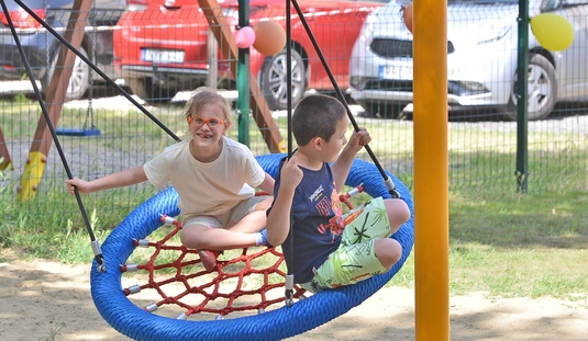 Játszótérátadás a Református EGYMI telephelyén