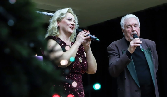 Adventi gyertyagyújtás a Gárdonyiban