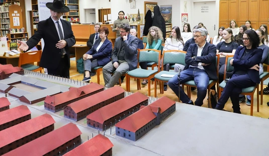 Makett kiállítás a holokauszt 80. évfordulóján a Földesben