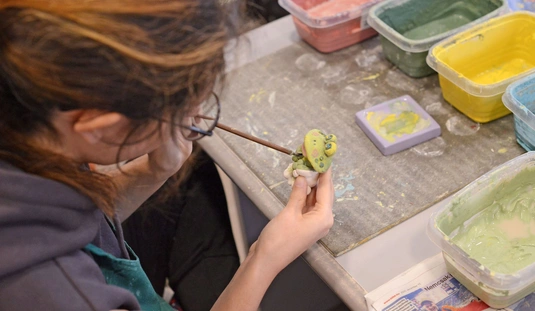 Gőzerővel készülnek a miskolci Kocsonyafesztiválra. Fotó: Osztie Tibor