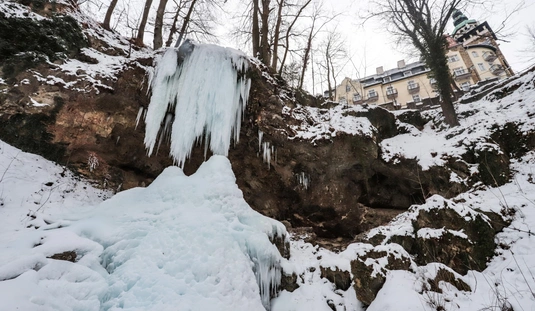 Jégbe zárt Lillafüredi vízesés