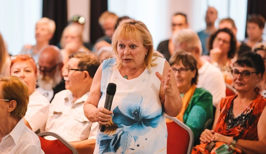 Lakossági fórum a Barlangfürdő ügyében. Fotó: Rogosz Péter