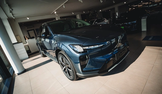 Volvo EX60