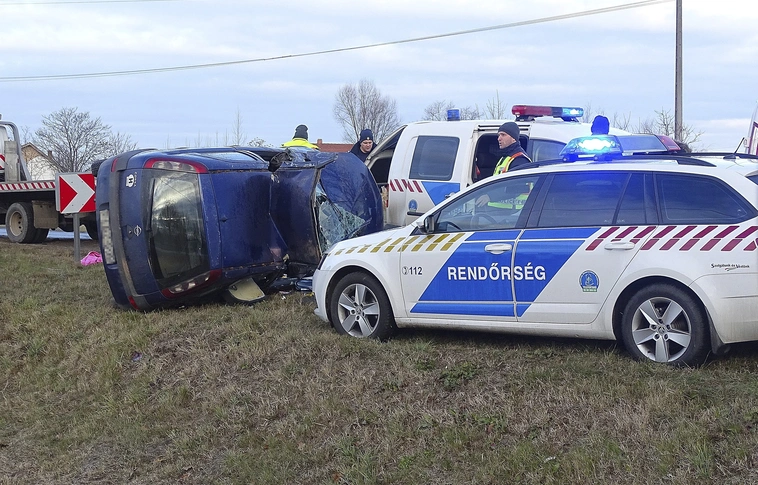 Négy halálos baleset történt karácsonykor