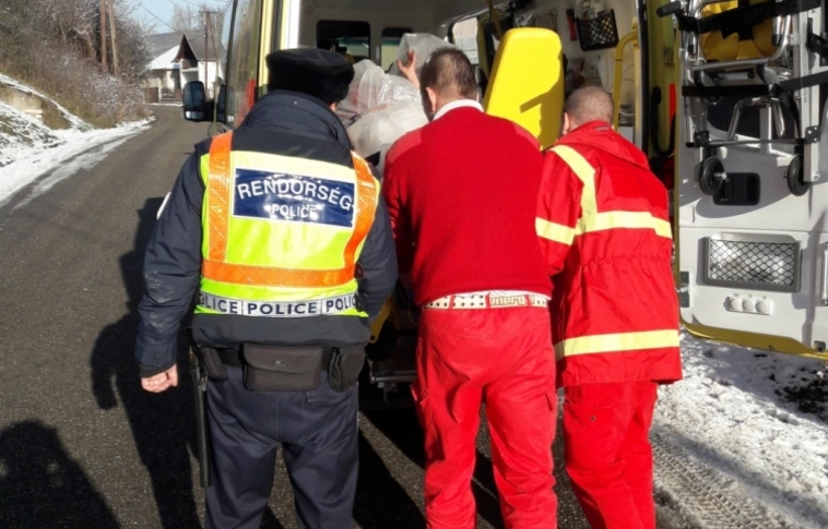 Több mint 400 riasztást kaptak a miskolci mentők
