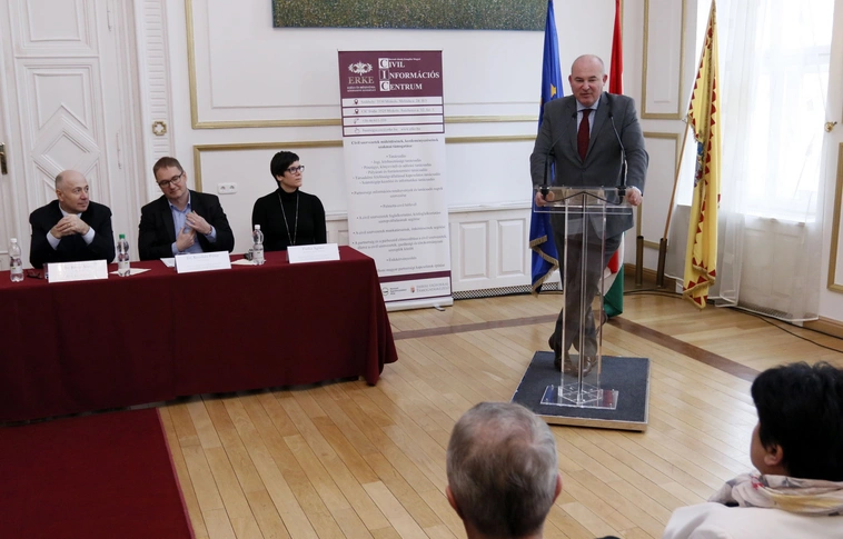 A civil szervezetek jelene, jövője, pályázati lehetőségek - Miskolcra érkezett az országos tájékoztató fórum 