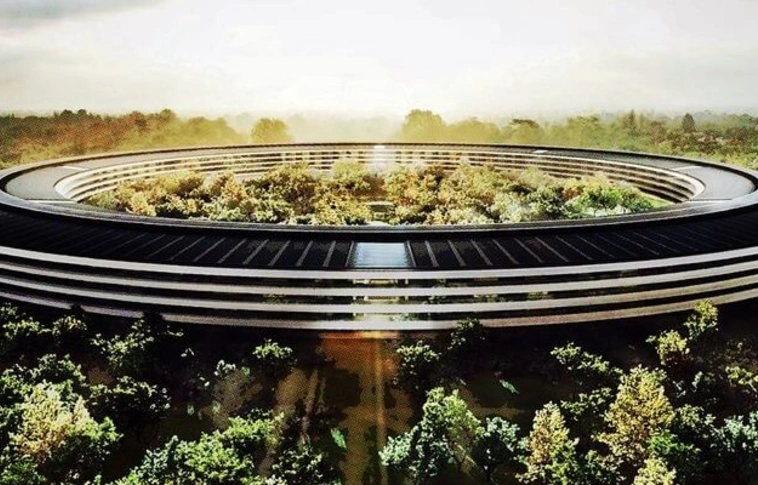 Lélegzetelállító lett az Apple új főhadiszállása