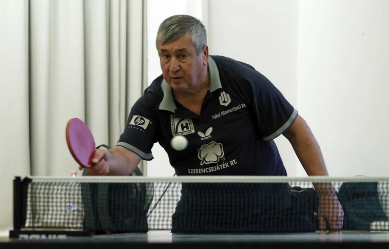 Egy igazi sportlegenda „adogatott" Miskolcon – a Gárdonyiban járt Klampár Tibor 