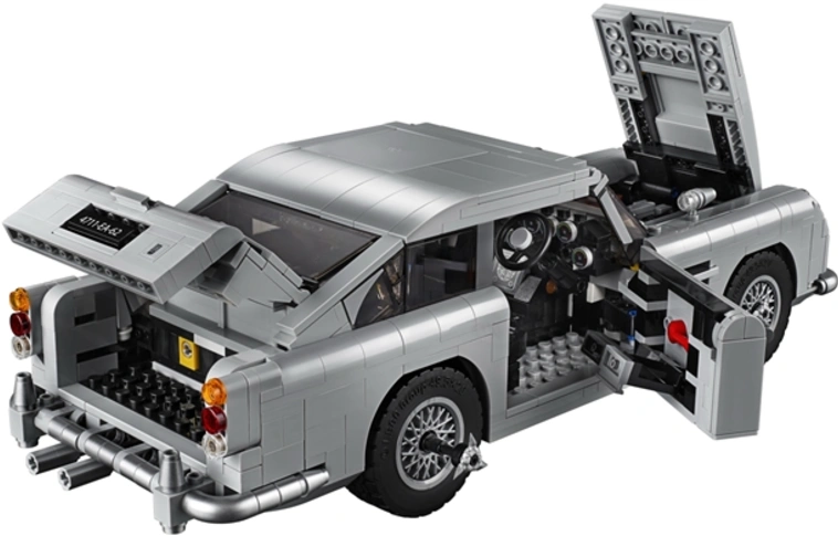 Gyerek-felnőtteknek: katapultülés is van ebben a Lego Aston Martinban
