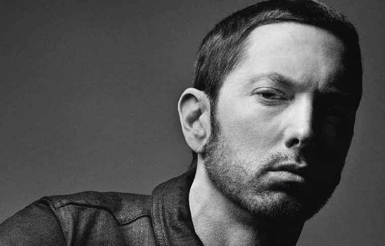 Repper cicaharc: Eminem új dala hatalmas YouTube rekordot ért el (Videóval!)
