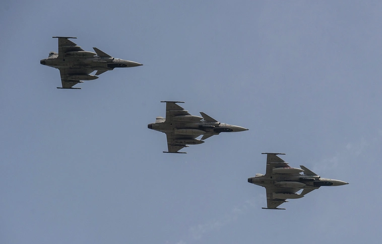 Egy utasszállító gép miatti riasztották a honvédség Gripenjeit 