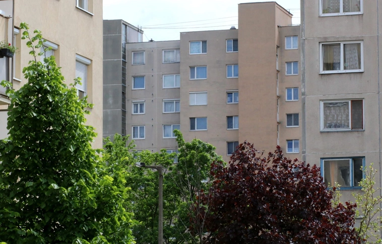 lakáspályázat, panel lakás,