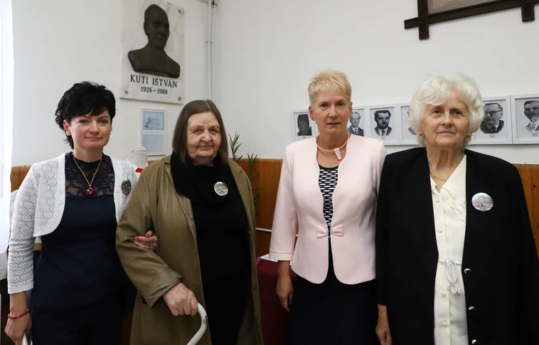 perecesi osztálytalálkozó  Kuti István általános iskola