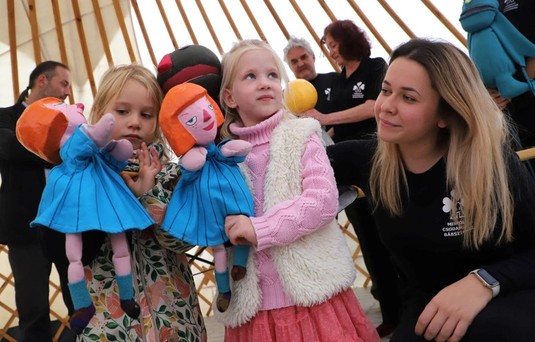 csodamalom nyitogató