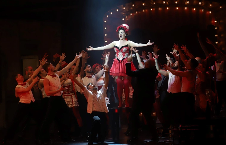 csárdáskirálynő salkaházi