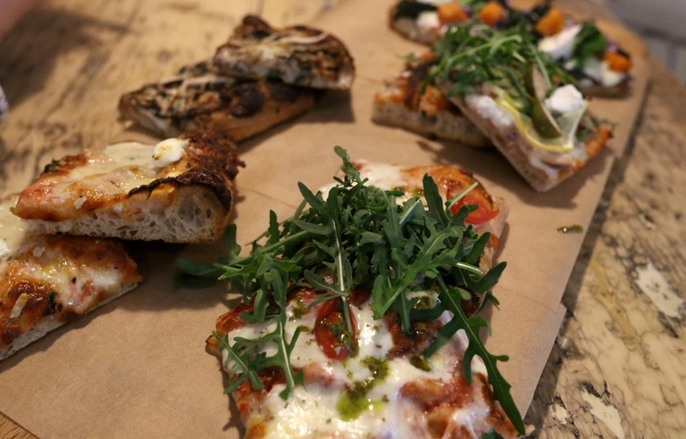 Pizza Kávé Világbéke