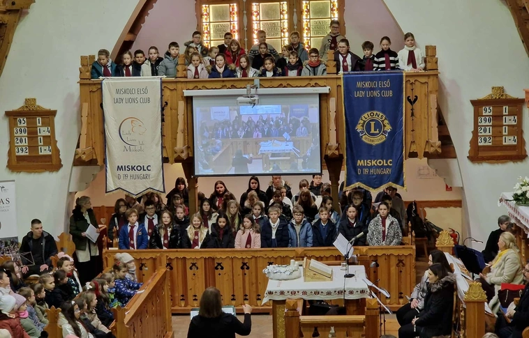 adventi jótékonysági koncert Deszkatemplom Fazekas