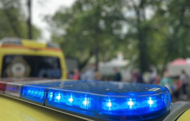 baleset mentő mentőautó sziréna