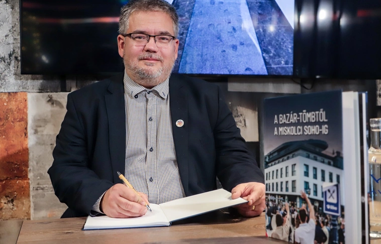 Reiman Zoltán könyvbemutató. Fotó: Mocsári László