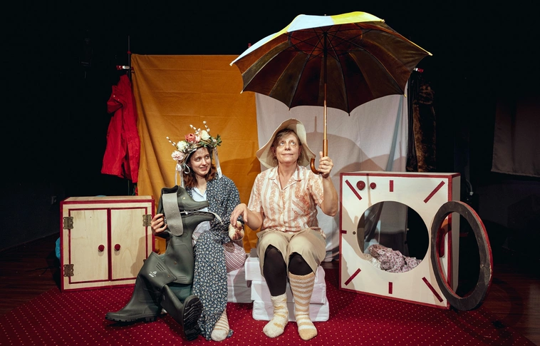 Évszakok című babaelőadás Miskolci Csodamalom Bábszínház