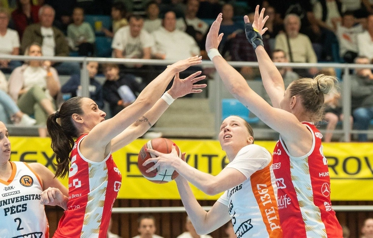 NKA Universitas Pécs - DVTK HunTherm Fotó: MKOSZ