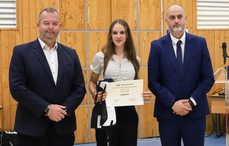 Enyedi Lilit a Miskolci Sportiskola napokban tartott évzáróján is méltatták és díjazták. Fotó: Mocsári László  