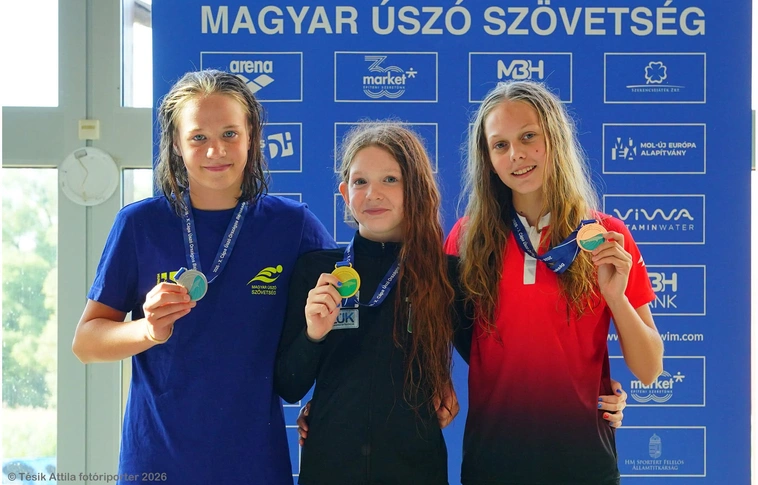 Miskolci Sportiskola úszás Galambos Léna bronz