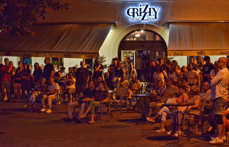 Utcazene-fesztivál péntek