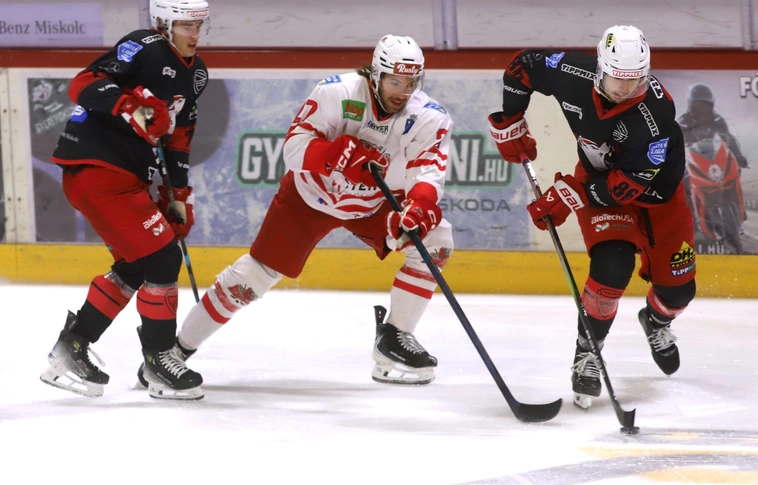 DVTK Jegesmedvék - Gyergyói HK